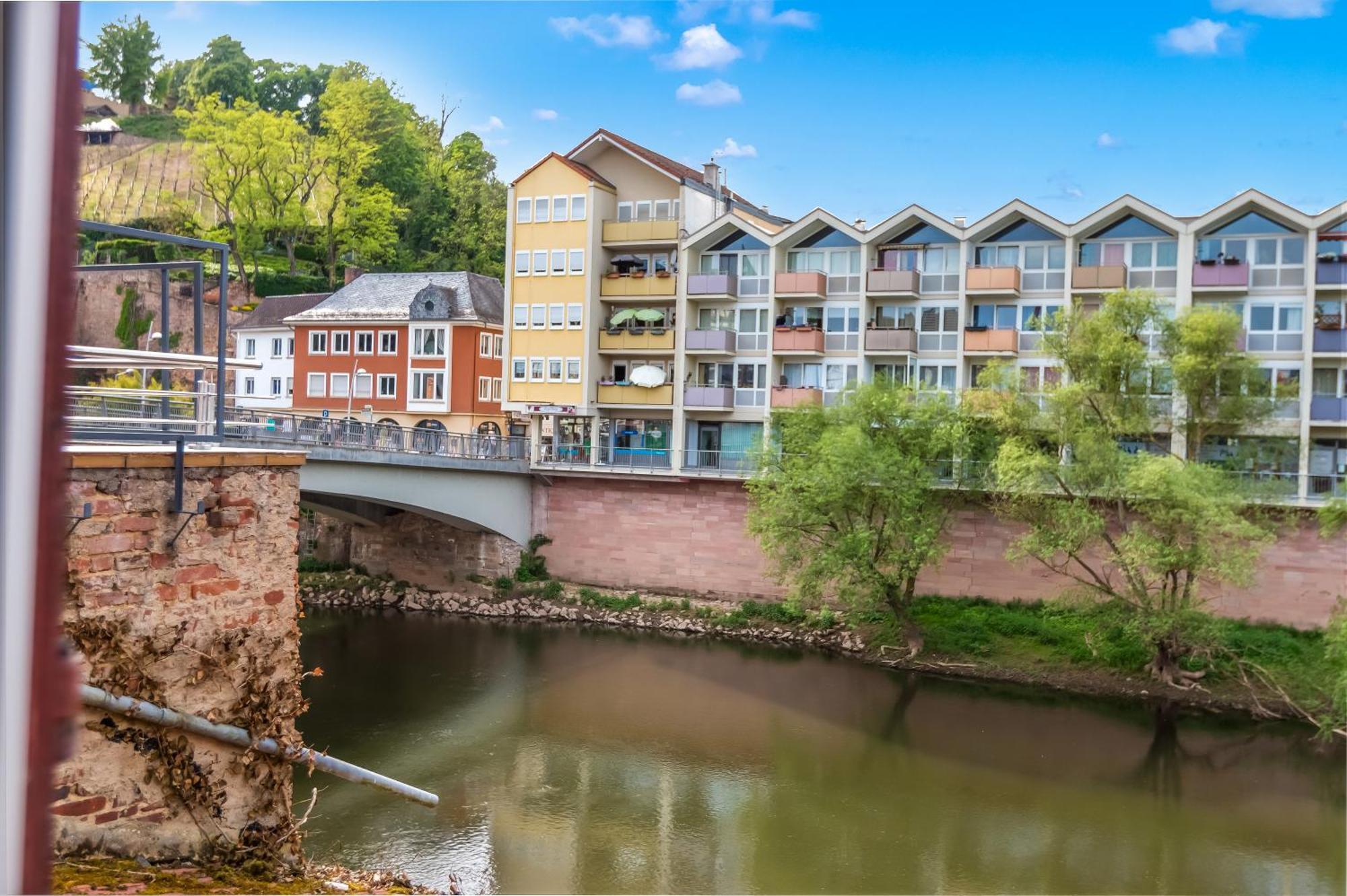 Grosse Altbau Wohnung I Terrasse I Zentral I Parkplatz I 8 Personen Bad Kreuznach Exterior photo